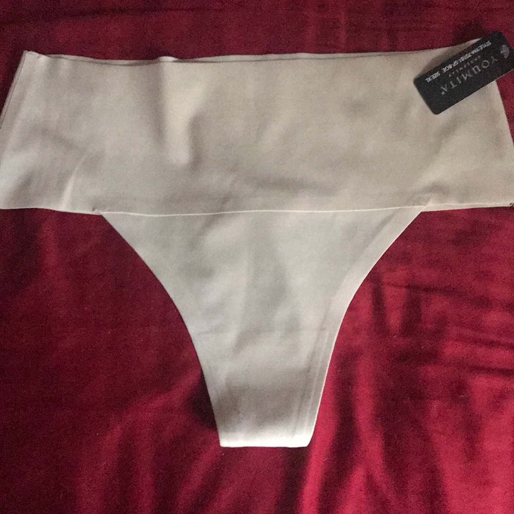 NWT no show shapewear